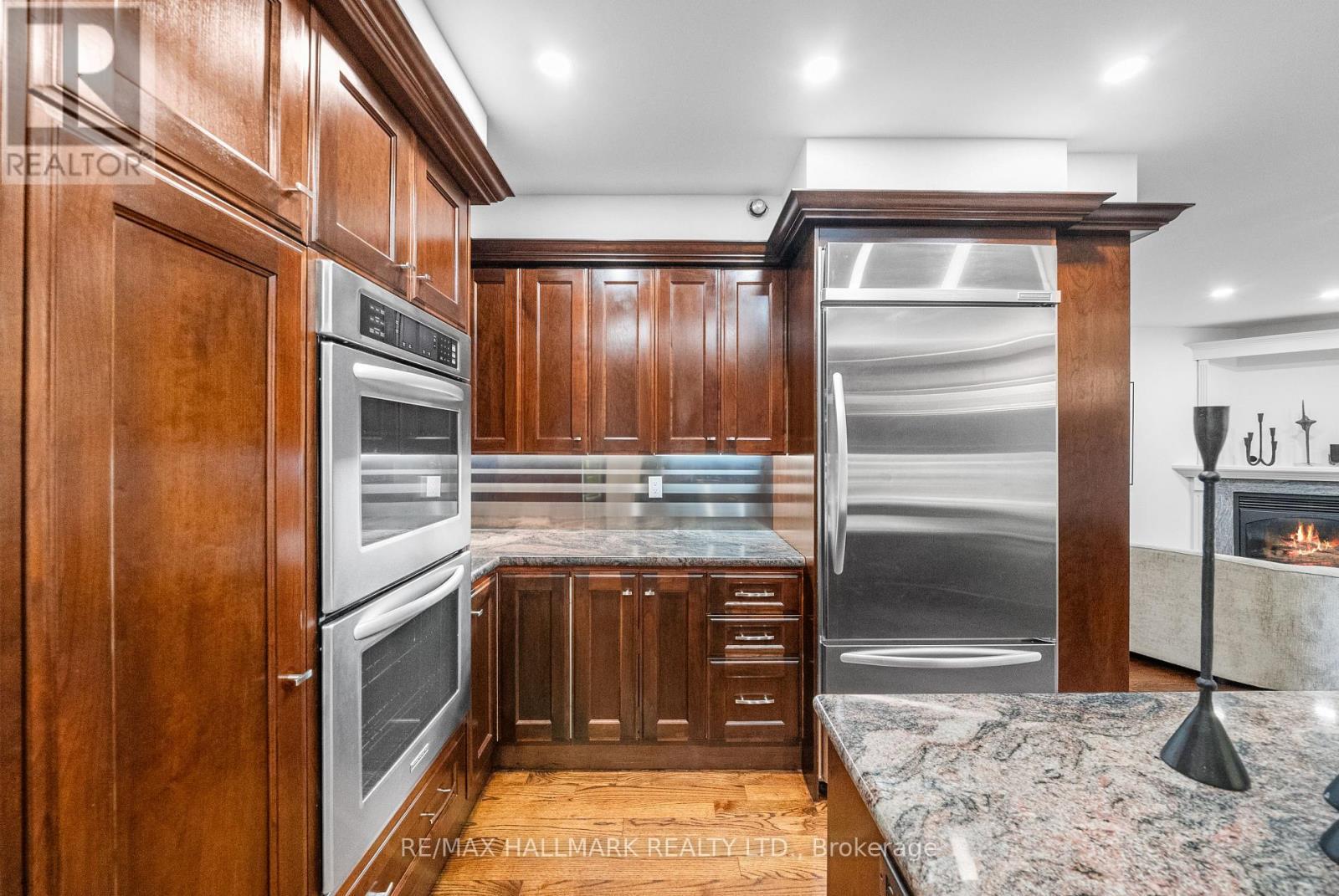 16 Elderwood Drive, Toronto, ON