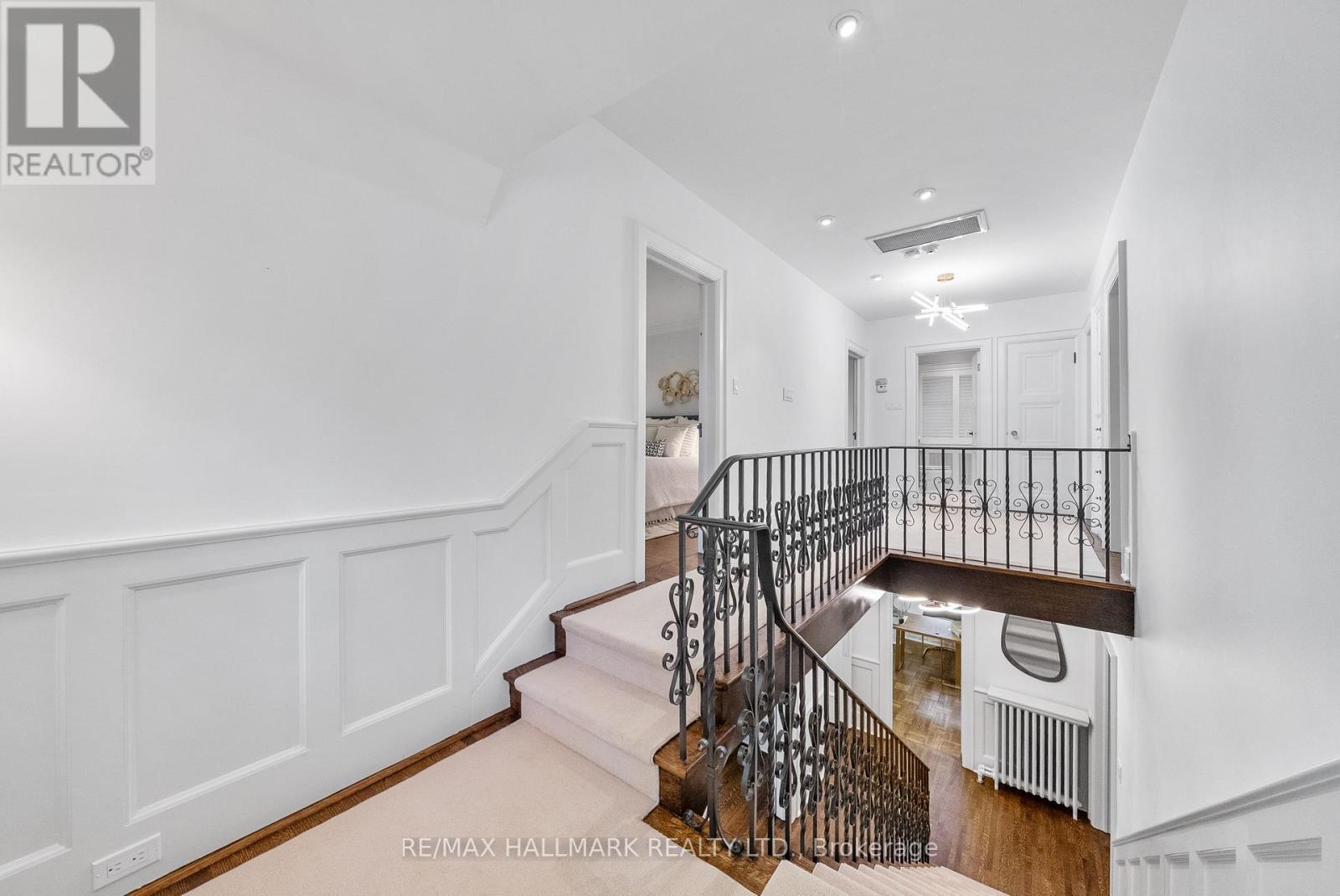16 Elderwood Drive, Toronto, ON