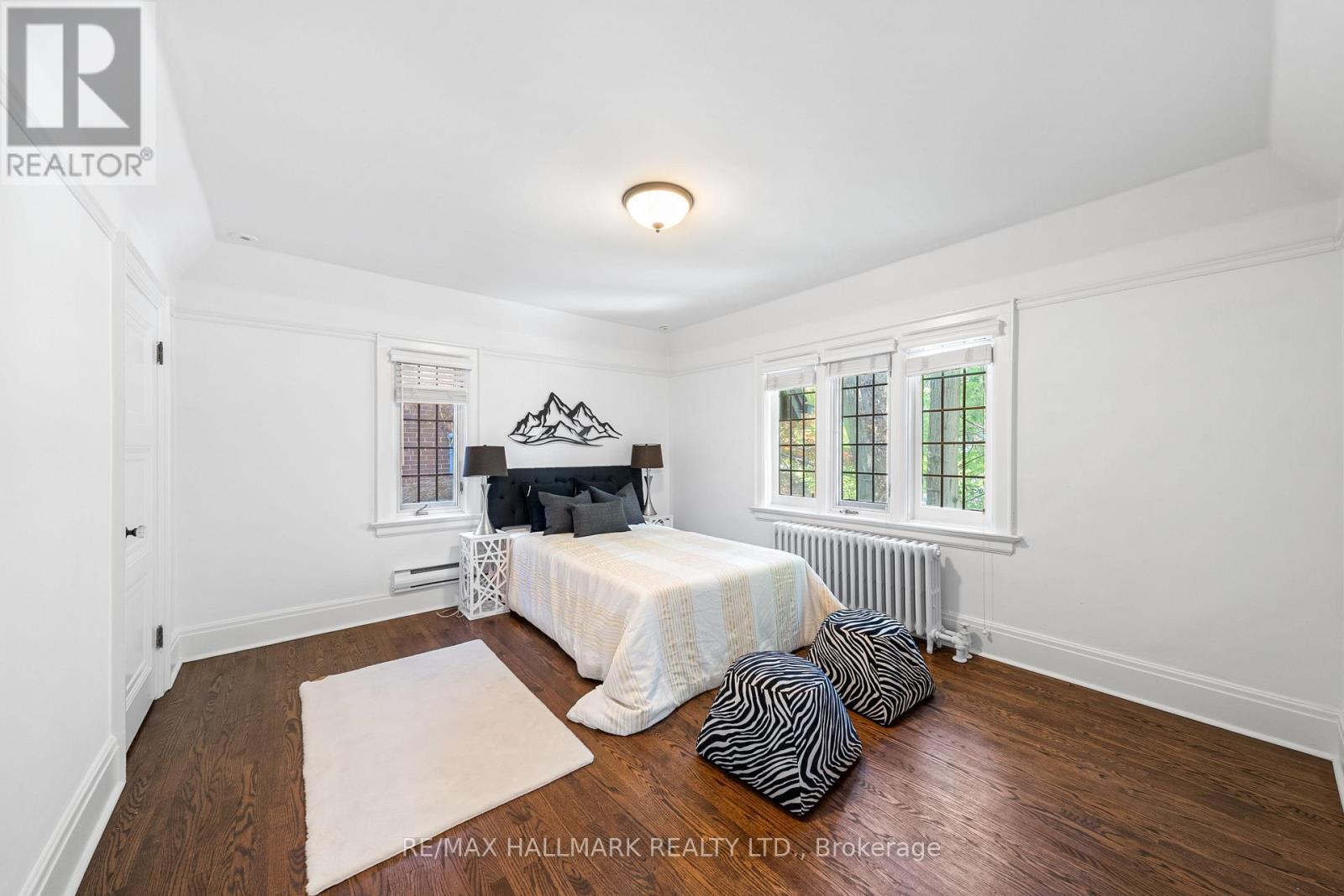 16 Elderwood Drive, Toronto, ON