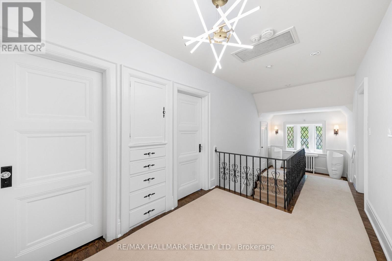 16 Elderwood Drive, Toronto, ON