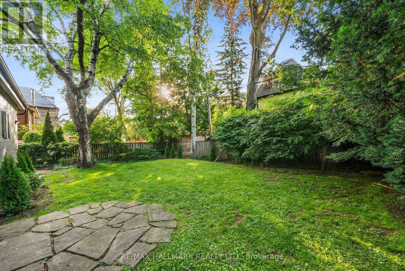 16 Elderwood Drive, Toronto, ON