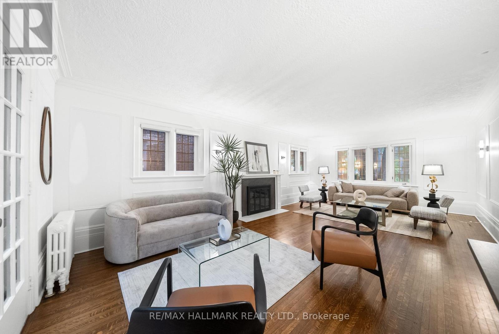 16 Elderwood Drive, Toronto, ON