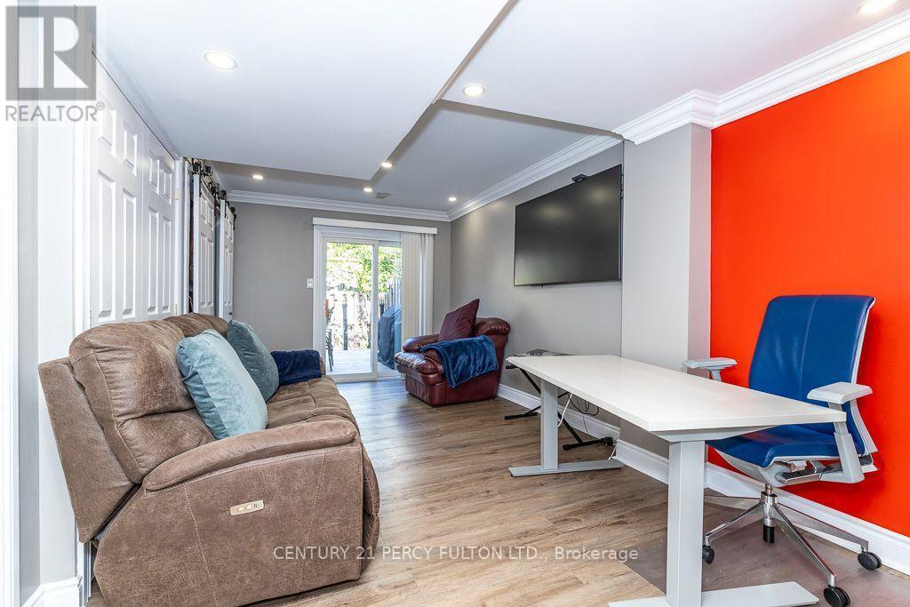 28 Rumi Crescent, Toronto, ON