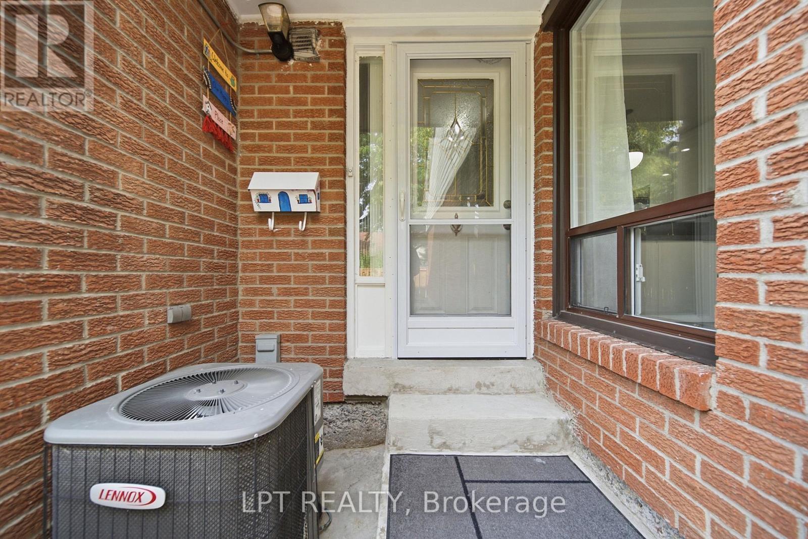110 - 155 Glovers Road, Oshawa, ON