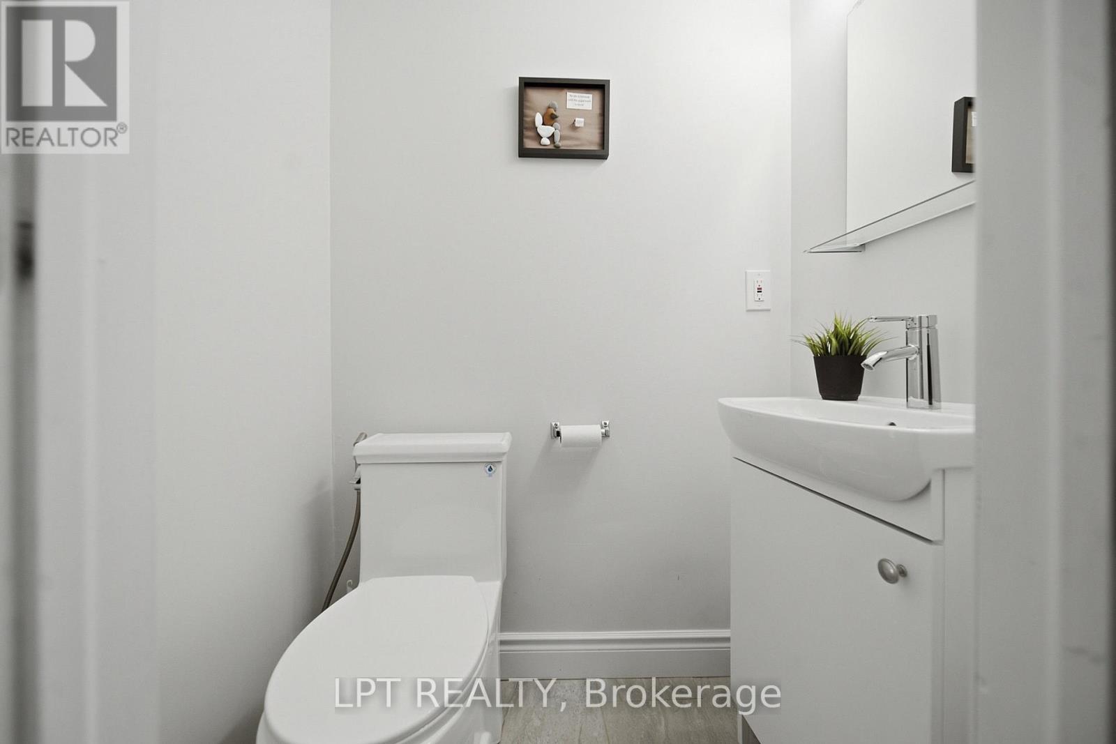 110 - 155 Glovers Road, Oshawa, ON