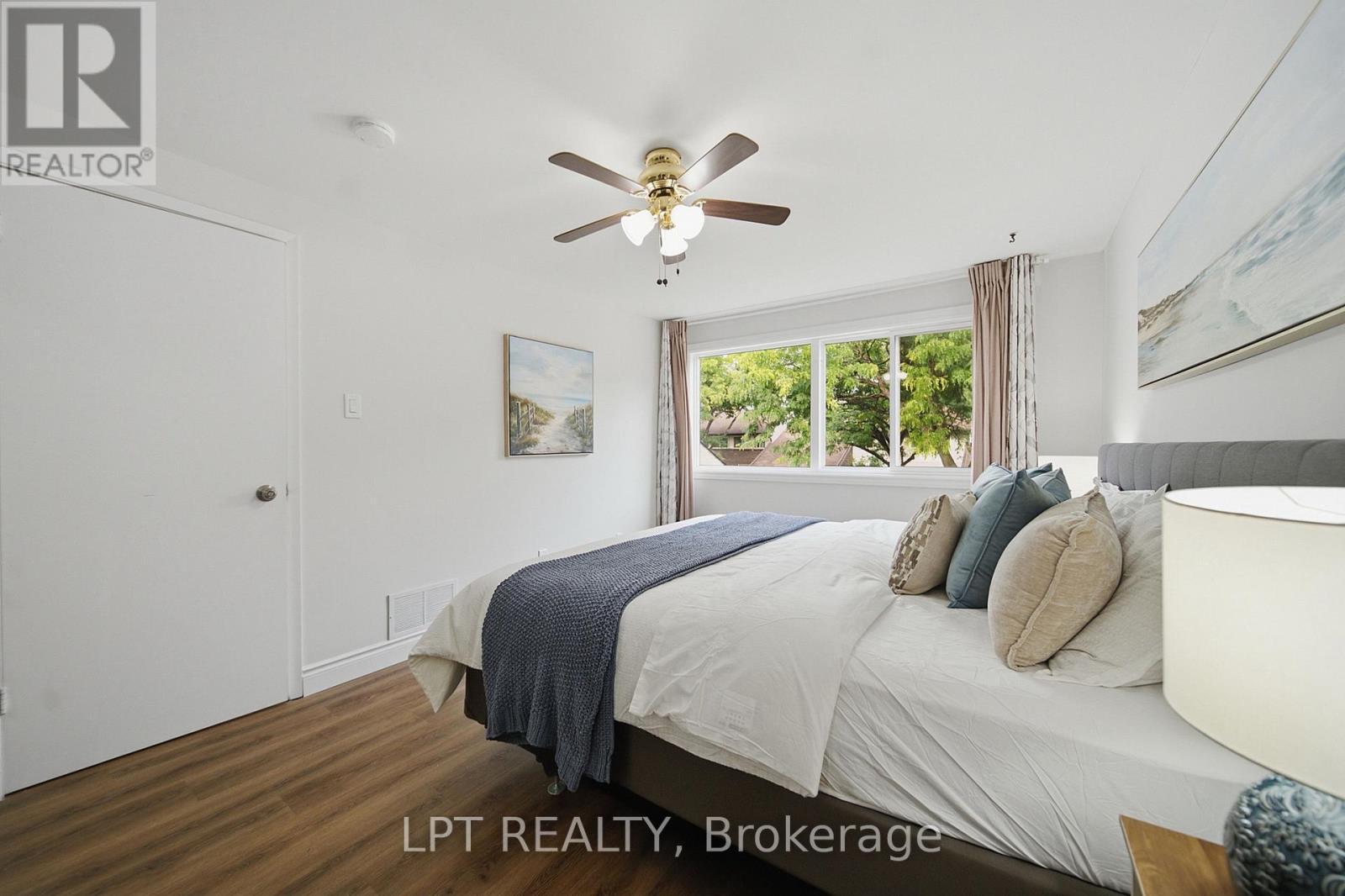 110 - 155 Glovers Road, Oshawa, ON