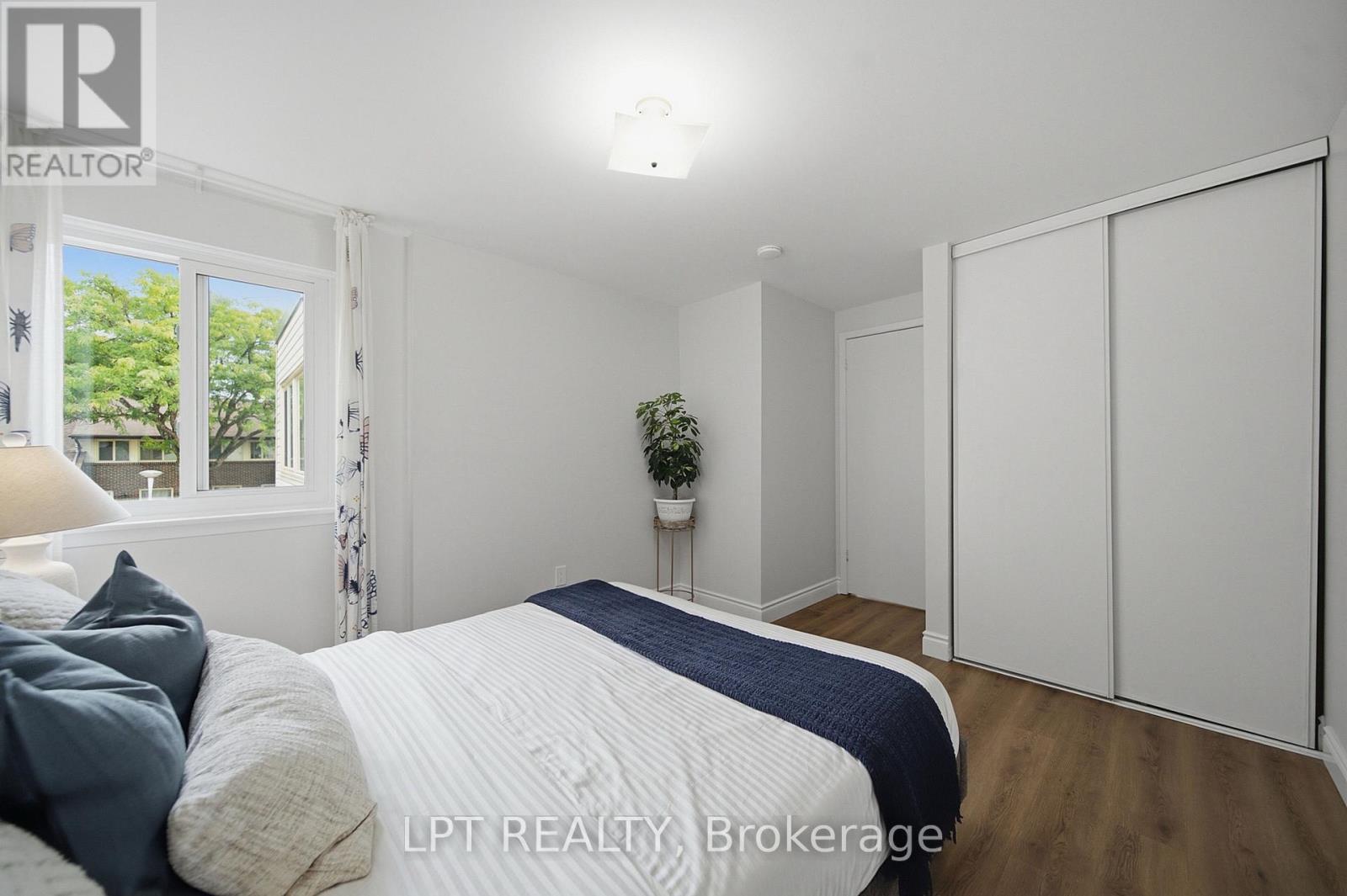 110 - 155 Glovers Road, Oshawa, ON