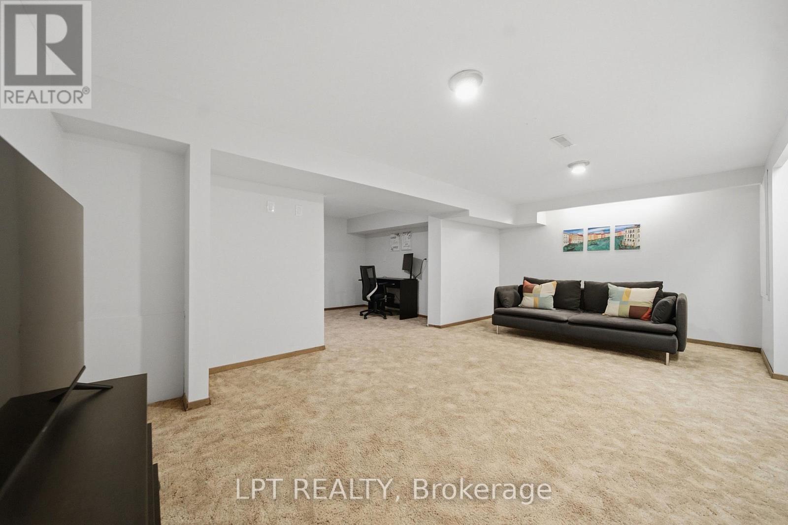 110 - 155 Glovers Road, Oshawa, ON