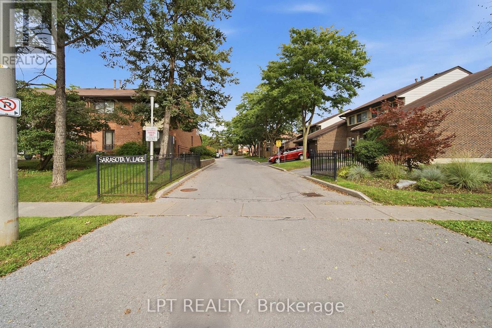 110 - 155 Glovers Road, Oshawa, ON