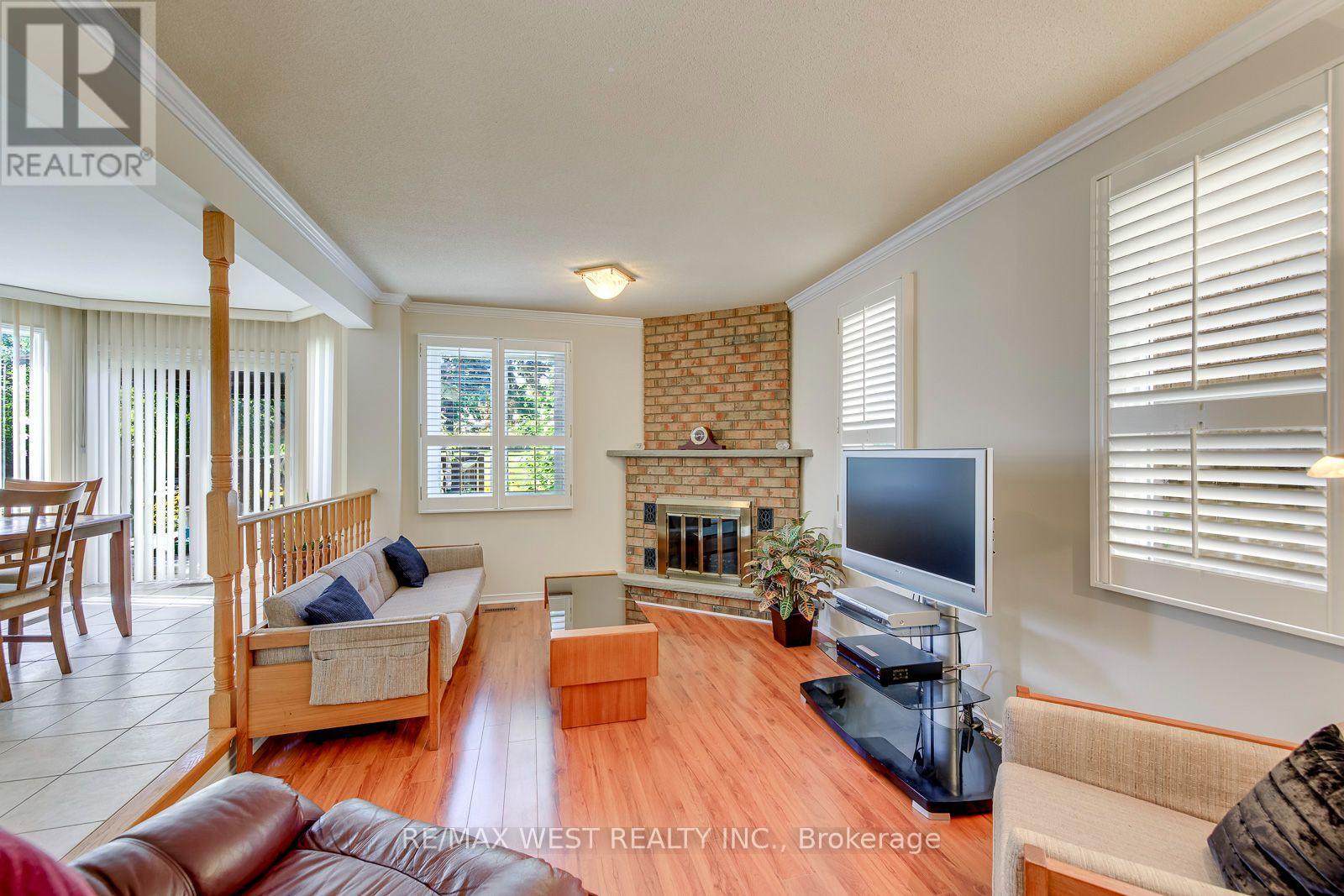 413 Camden Circle, Mississauga, ON