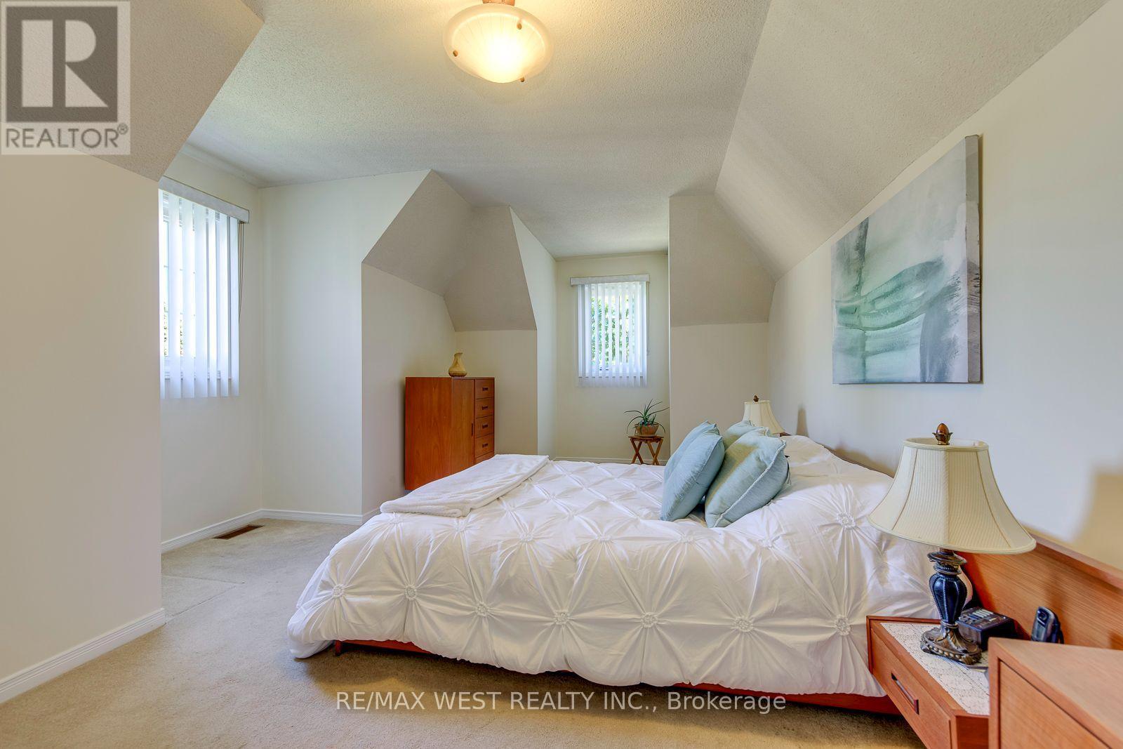 413 Camden Circle, Mississauga, ON