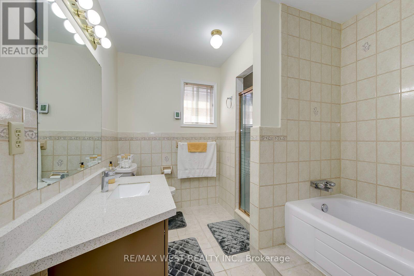 413 Camden Circle, Mississauga, ON