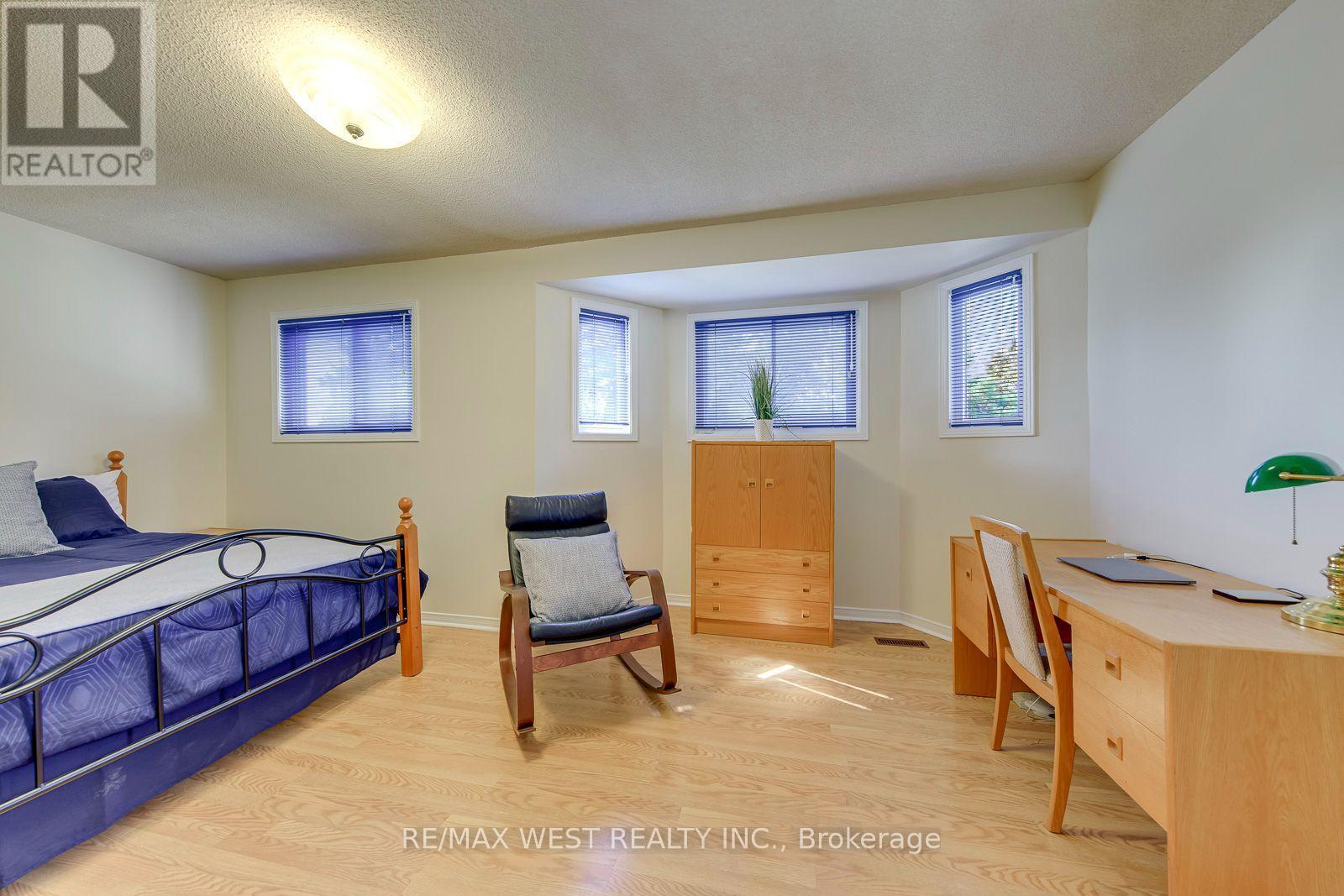 413 Camden Circle, Mississauga, ON