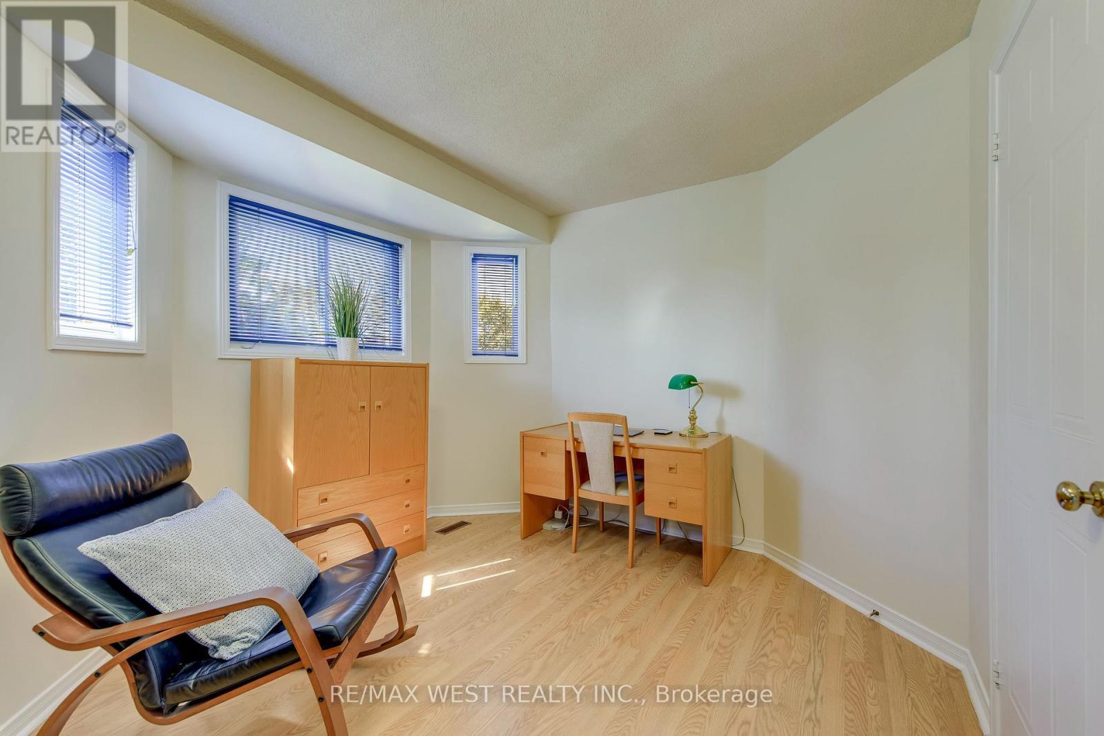 413 Camden Circle, Mississauga, ON