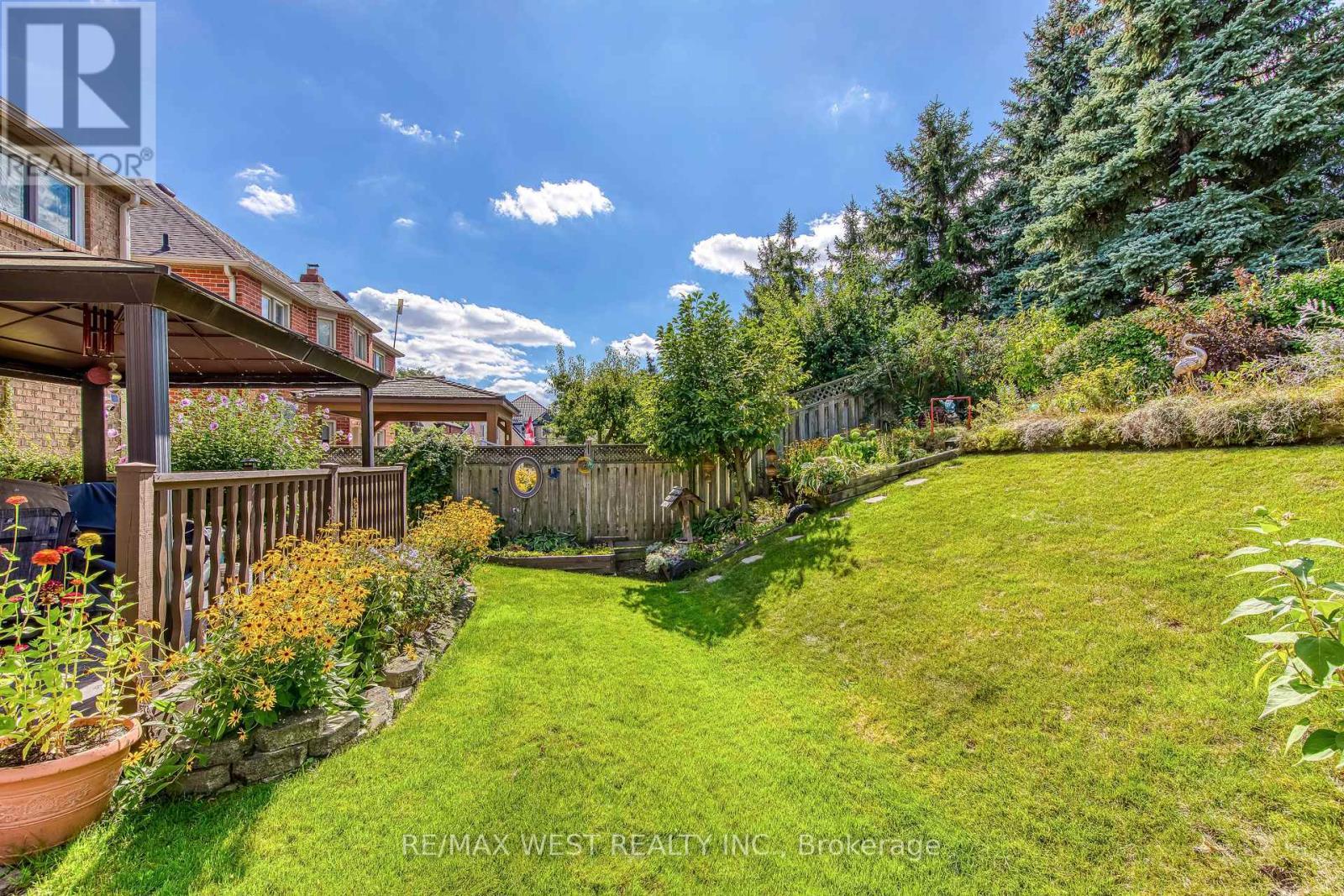 413 Camden Circle, Mississauga, ON