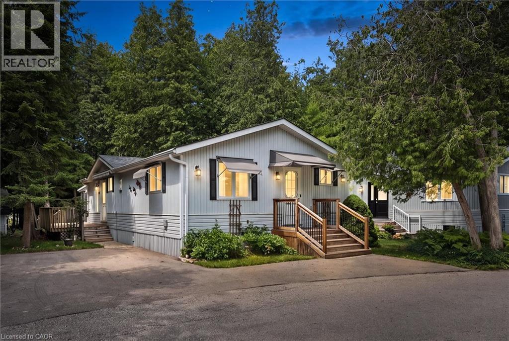 4 Spruce Avenue, Puslinch, ON