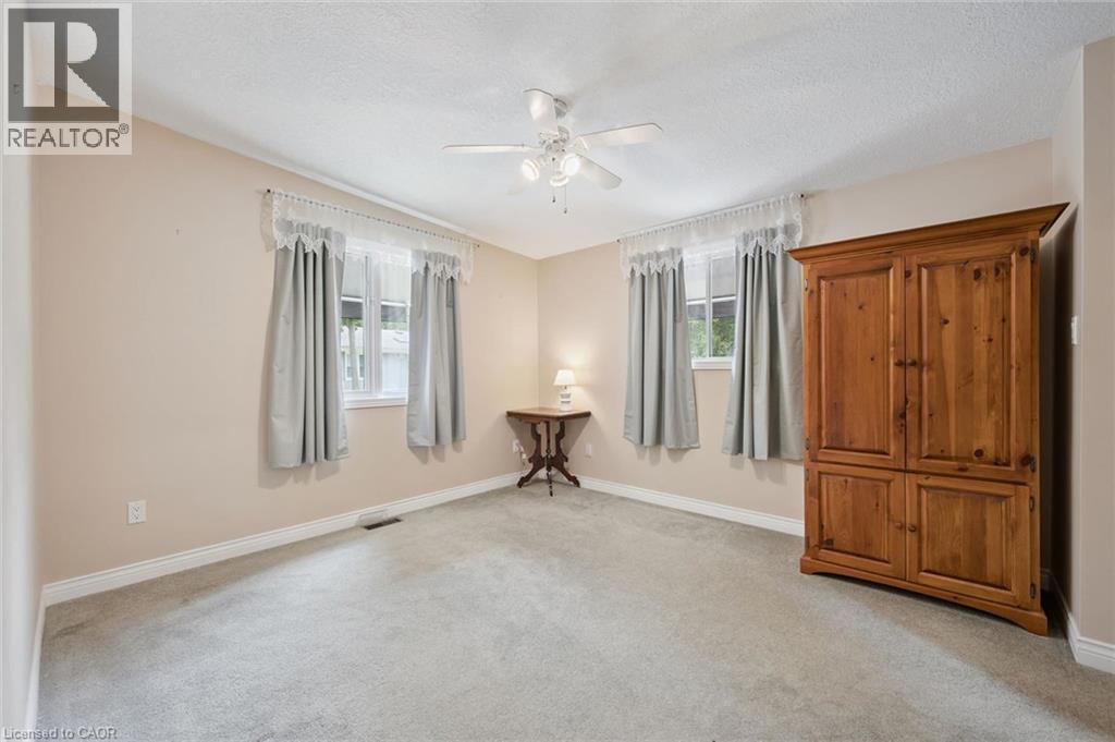 4 Spruce Avenue, Puslinch, ON