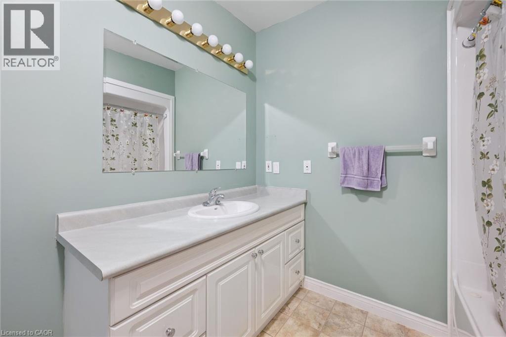 4 Spruce Avenue, Puslinch, ON