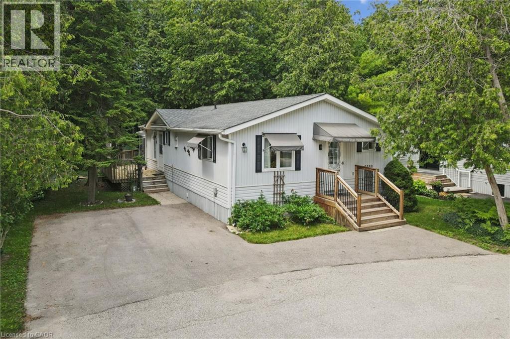 4 Spruce Avenue, Puslinch, ON