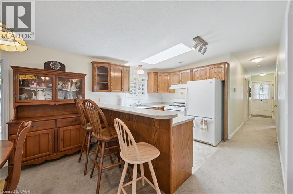 4 Spruce Avenue, Puslinch, ON