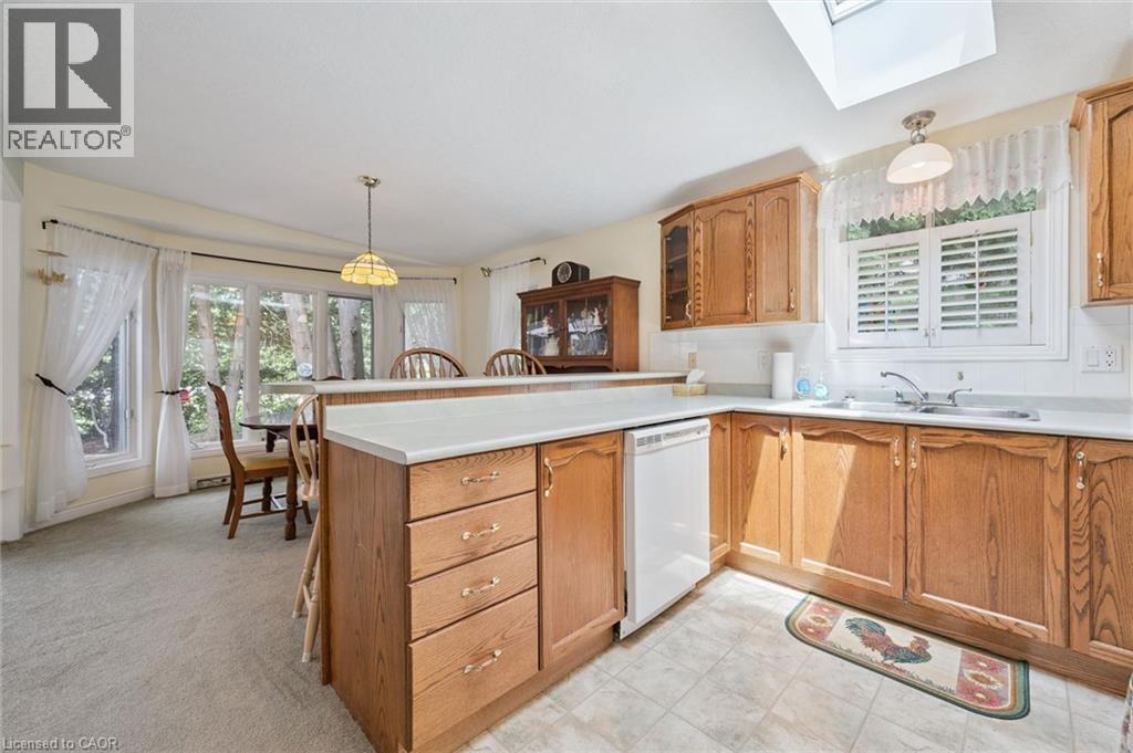 4 Spruce Avenue, Puslinch, ON