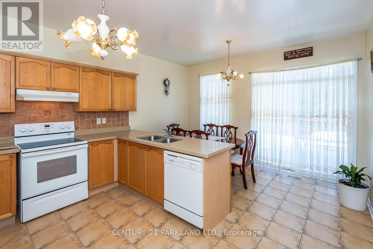 85 Canoe Court, Richmond Hill, ON