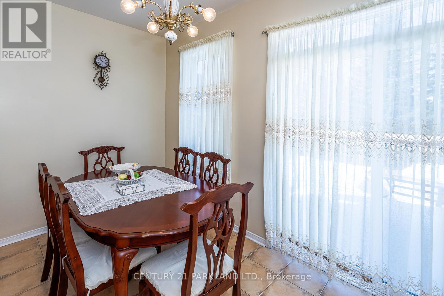 85 Canoe Court, Richmond Hill, ON