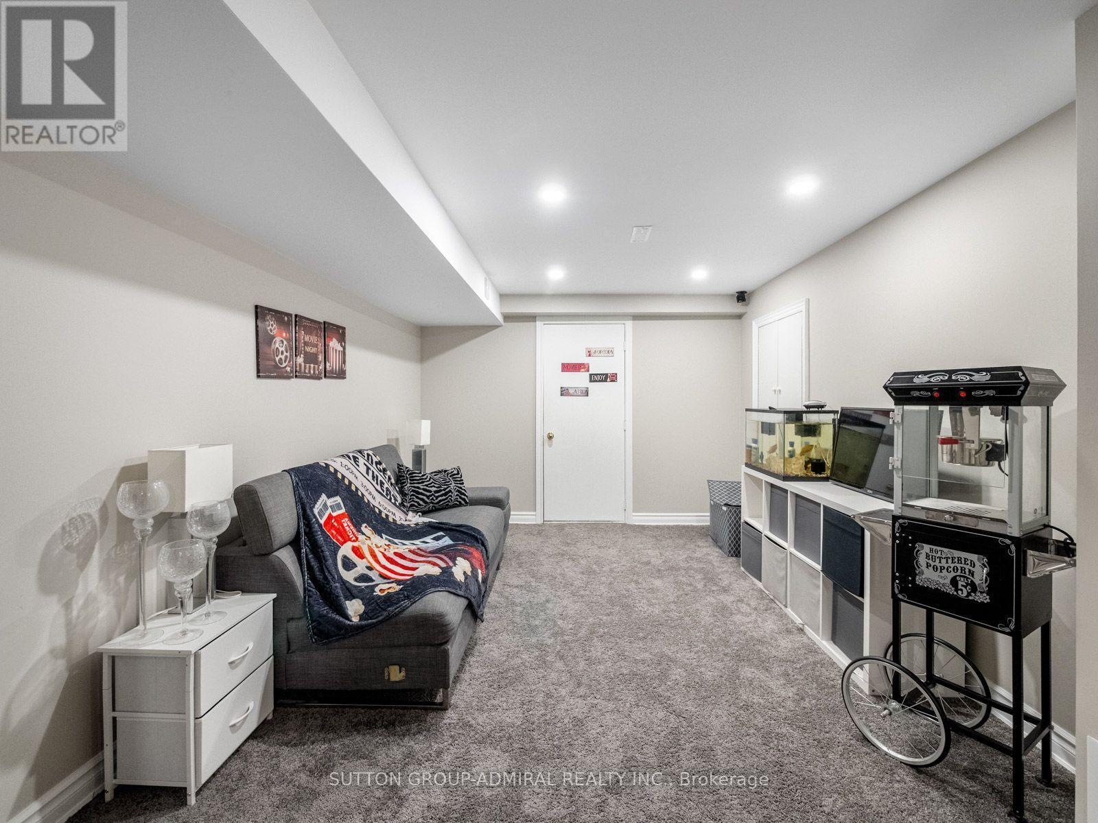 16 Craigvale Street, Vaughan, ON
