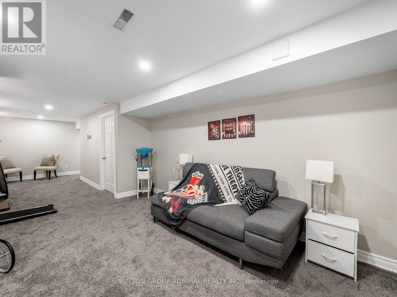 16 Craigvale Street, Vaughan, ON