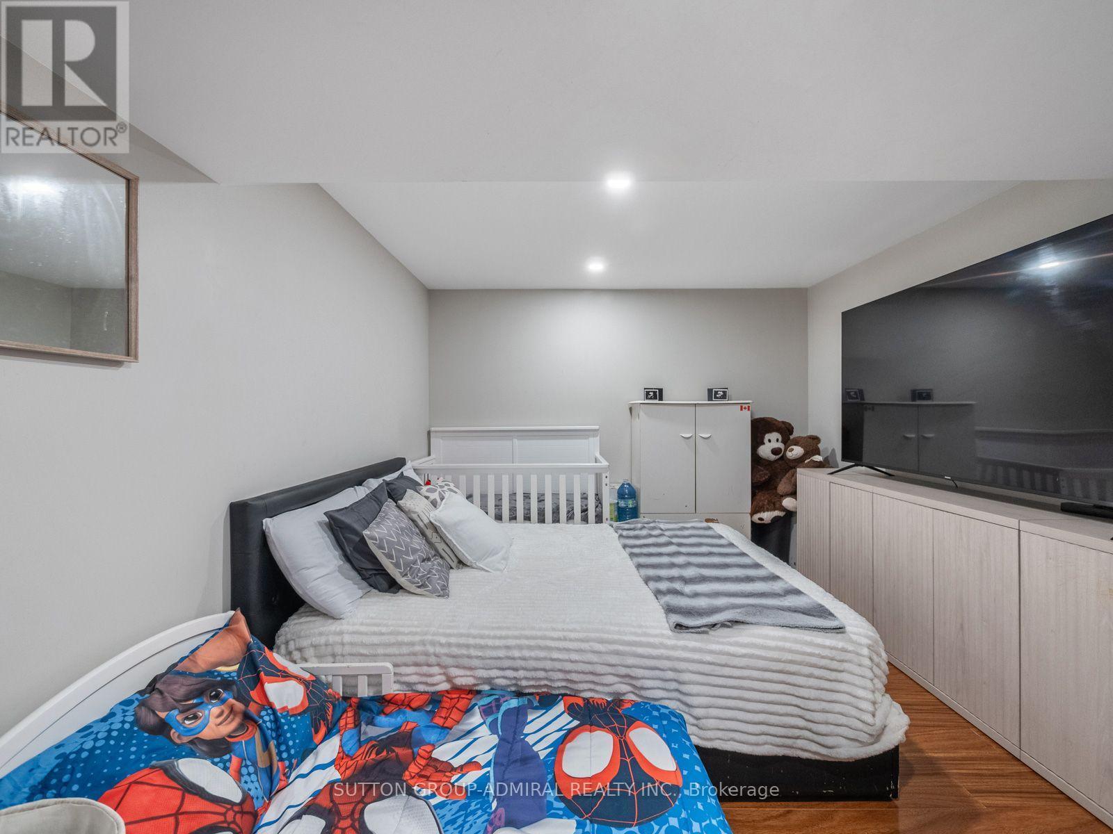 16 Craigvale Street, Vaughan, ON