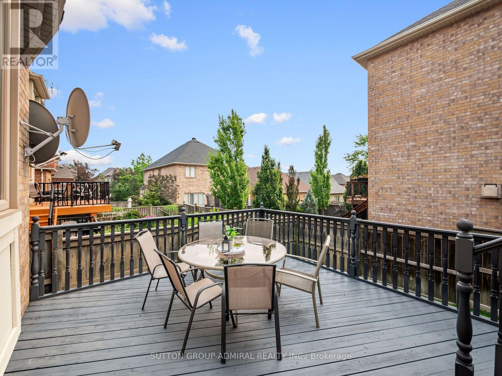16 Craigvale Street, Vaughan, ON