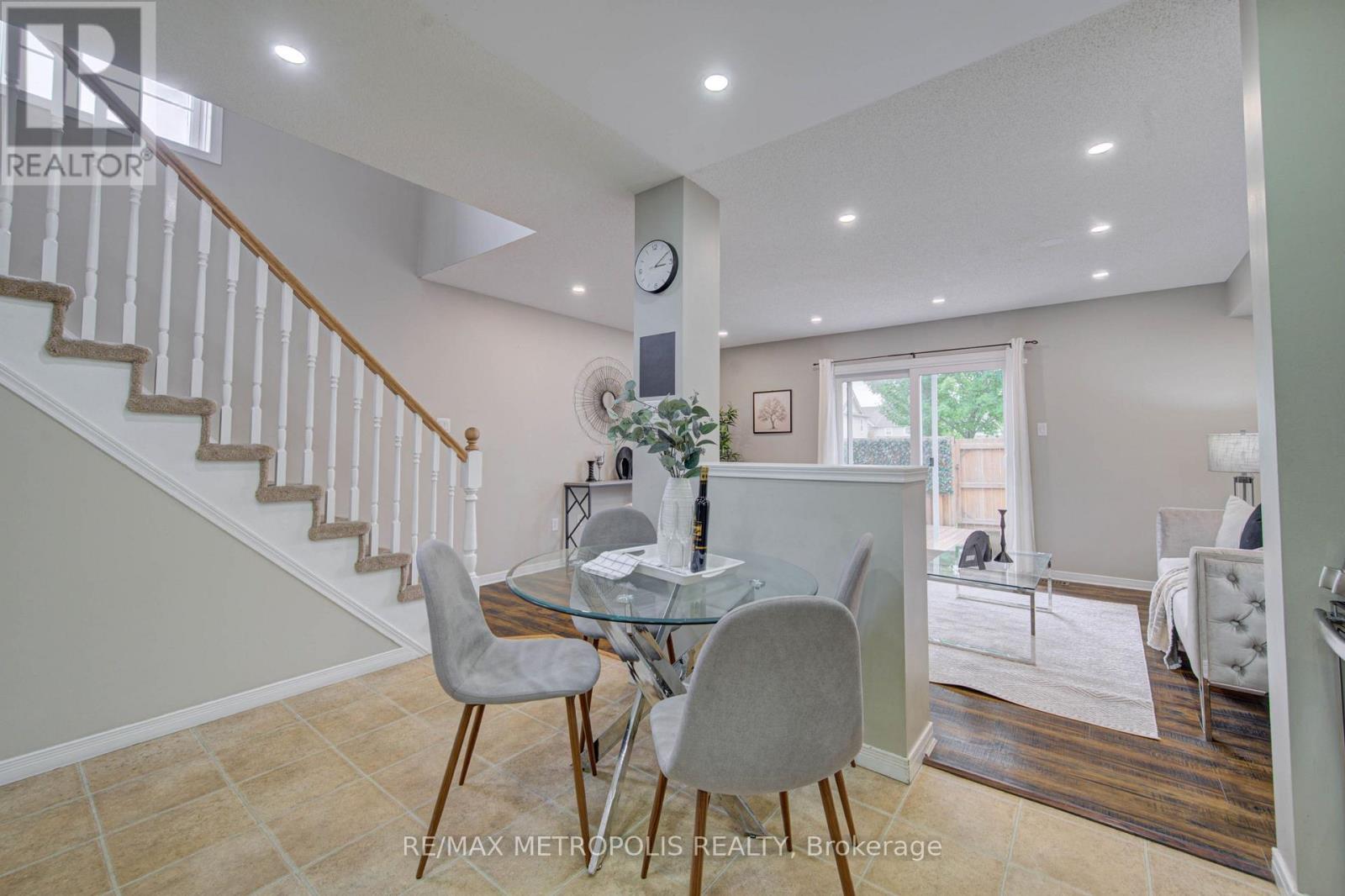 37 - 124 Gosling Gardens, Guelph, ON