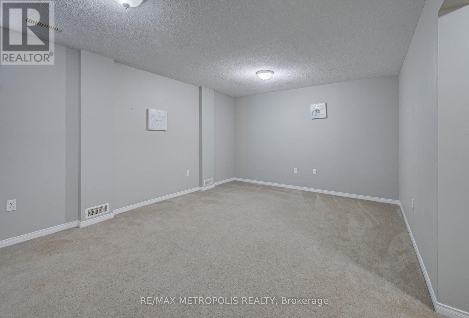 37 - 124 Gosling Gardens, Guelph, ON