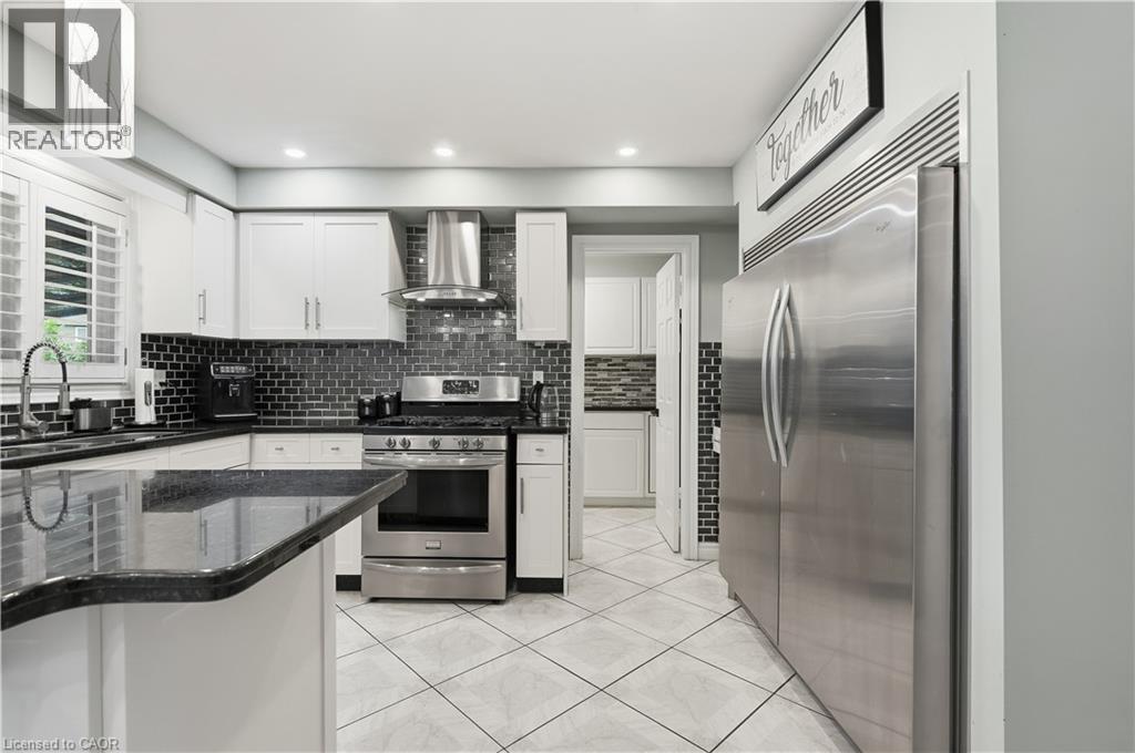 35 Lido Drive, Stoney Creek, ON
