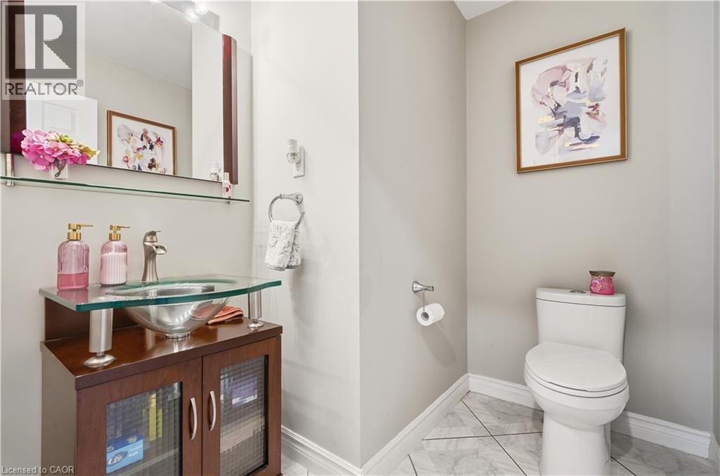 35 Lido Drive, Stoney Creek, ON