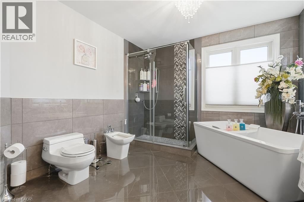 35 Lido Drive, Stoney Creek, ON