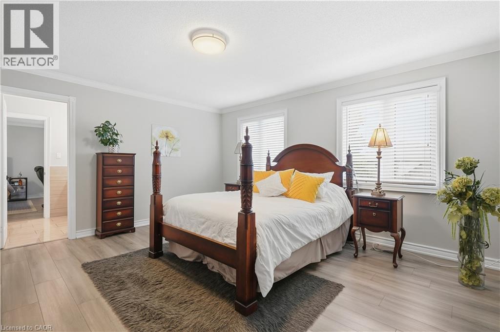 35 Lido Drive, Stoney Creek, ON