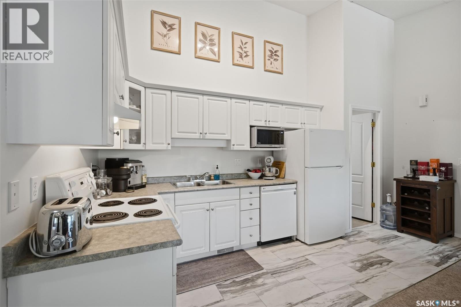 202 F 141 105Th Street W, Saskatoon, SK