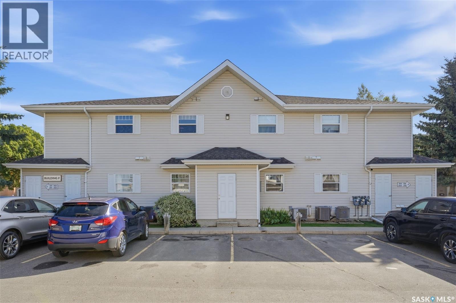 202 F 141 105Th Street W, Saskatoon, SK
