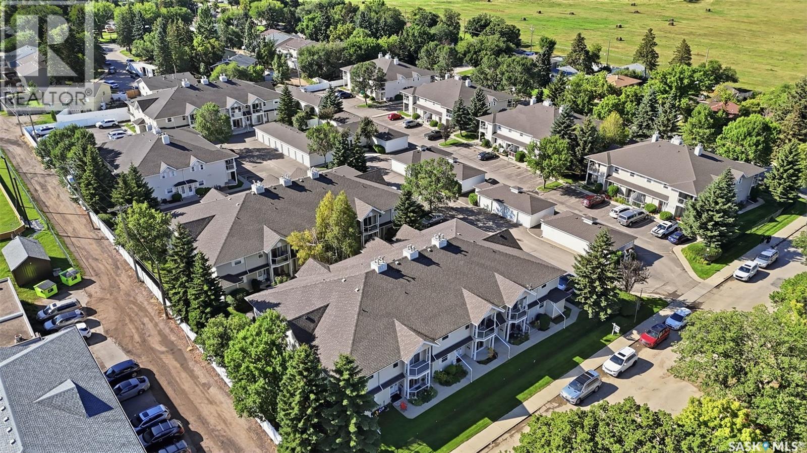 202 F 141 105Th Street W, Saskatoon, SK