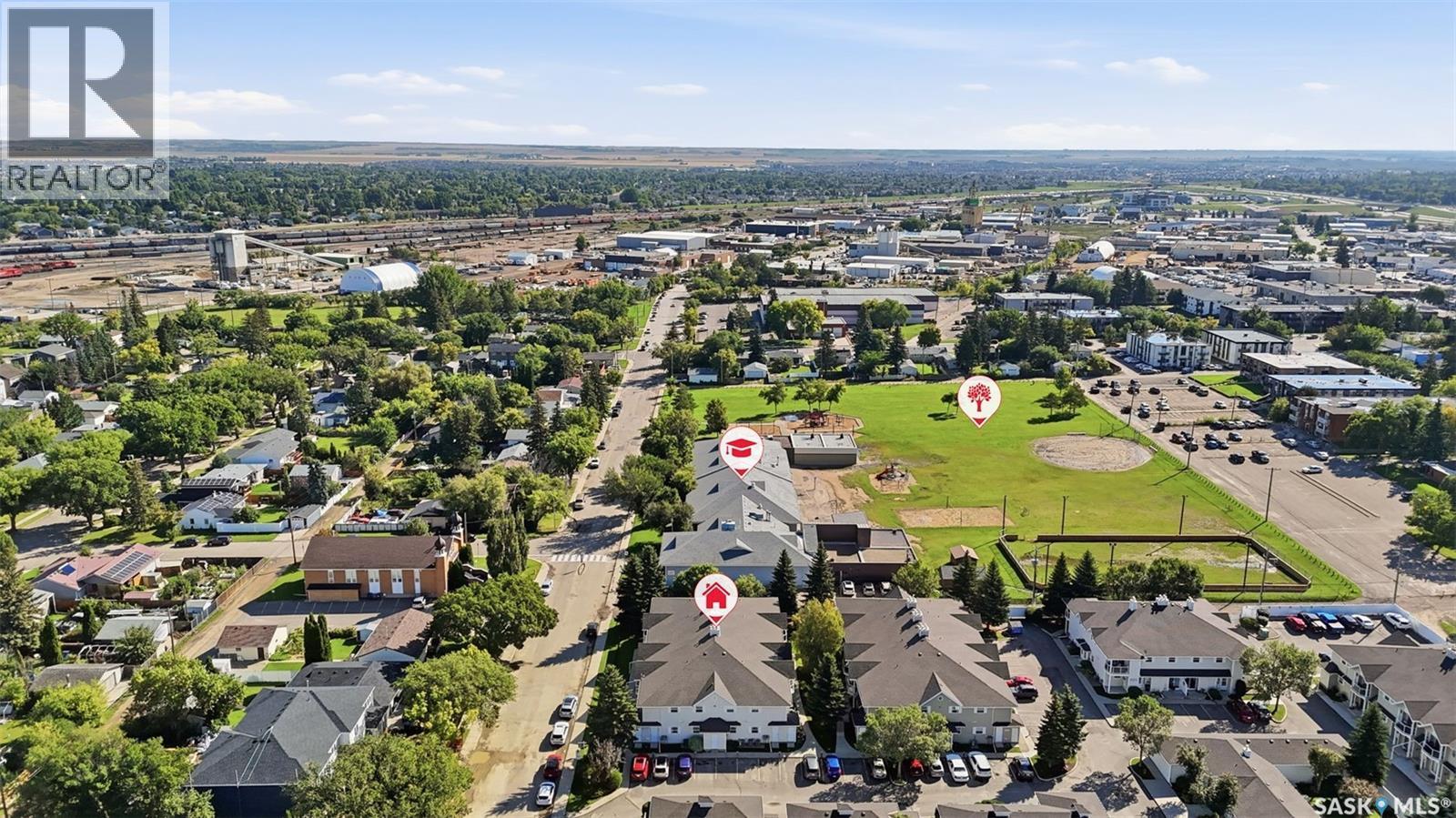 202 F 141 105Th Street W, Saskatoon, SK