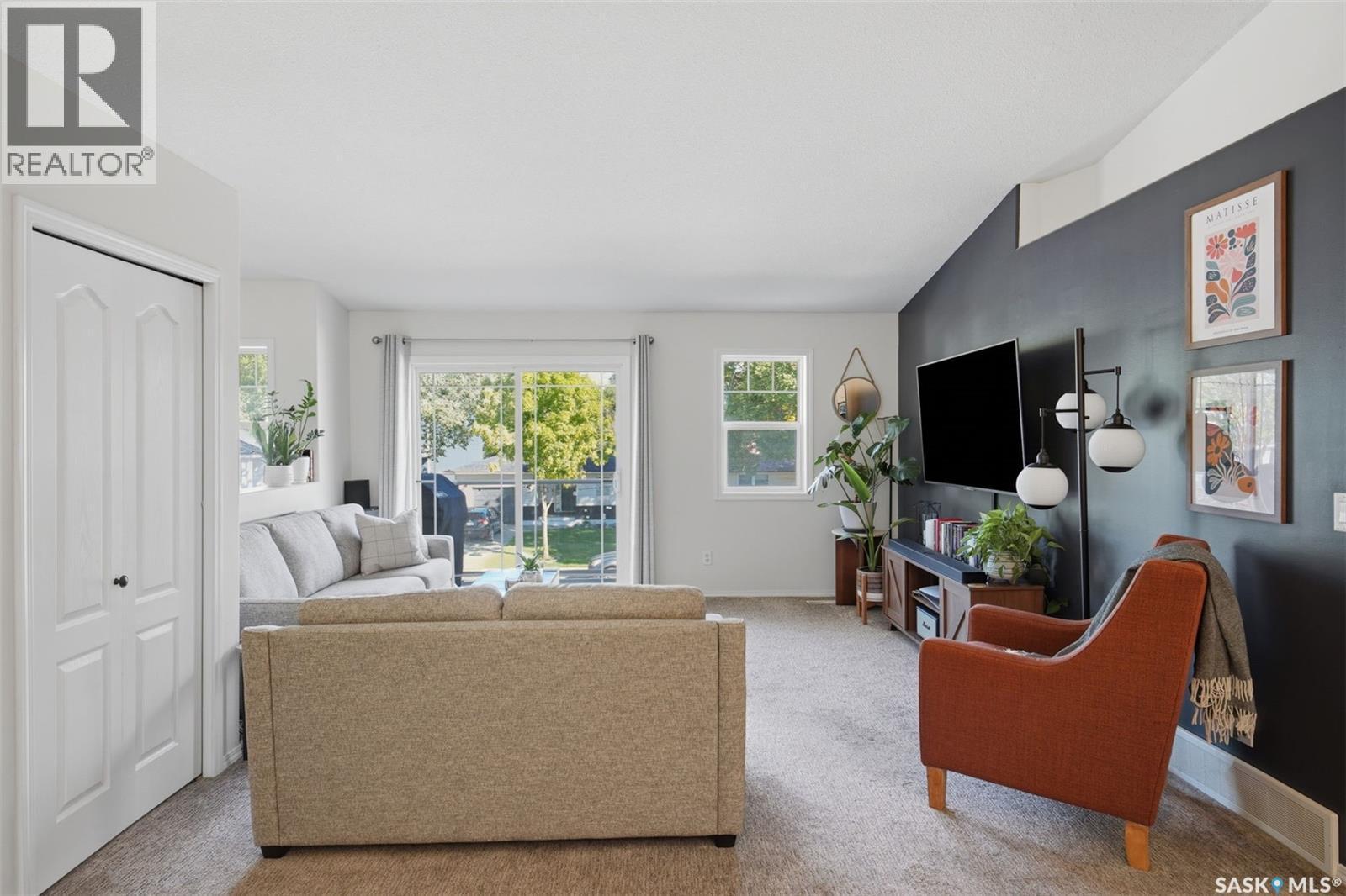 202 F 141 105Th Street W, Saskatoon, SK