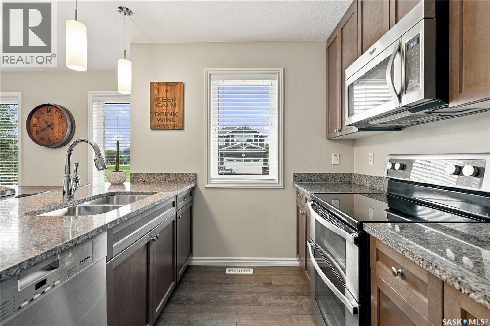 1438 Hunter Road, Saskatoon, SK