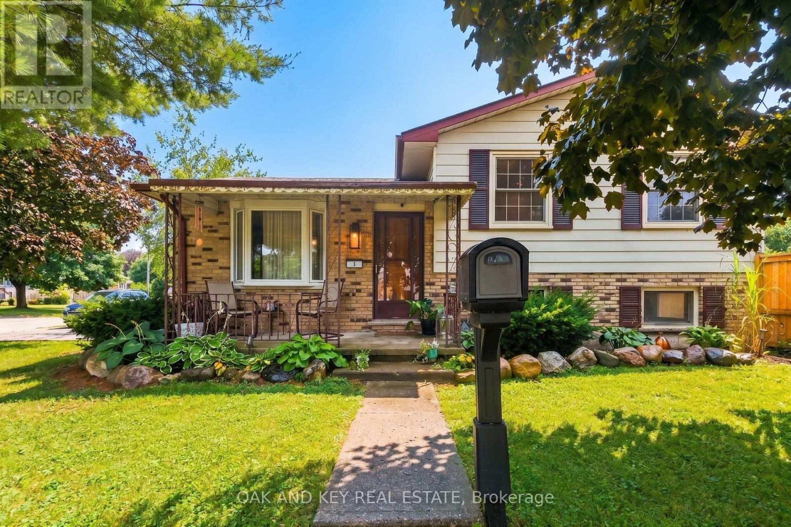 1 Vanier Place, St. Thomas, ON