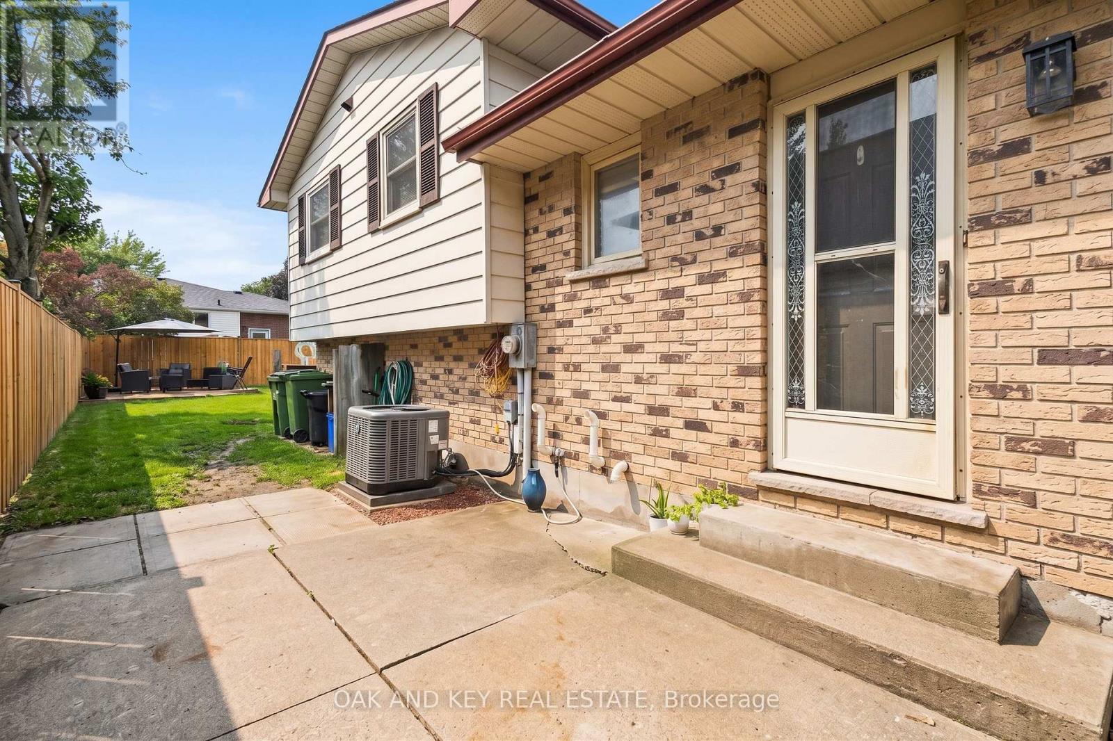 1 Vanier Place, St. Thomas, ON