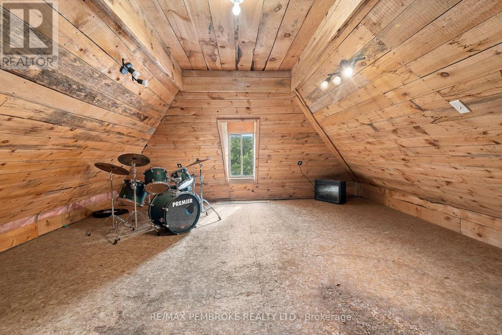 Upper level Loft space - waiting for final touches - 2001 Foresters Falls Road, Whitewater Region, ON