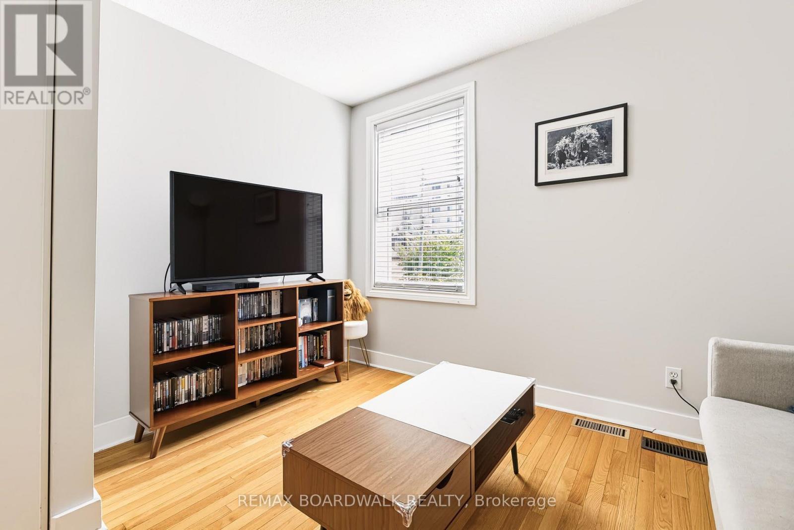 239 Wilbrod Street, Ottawa, ON