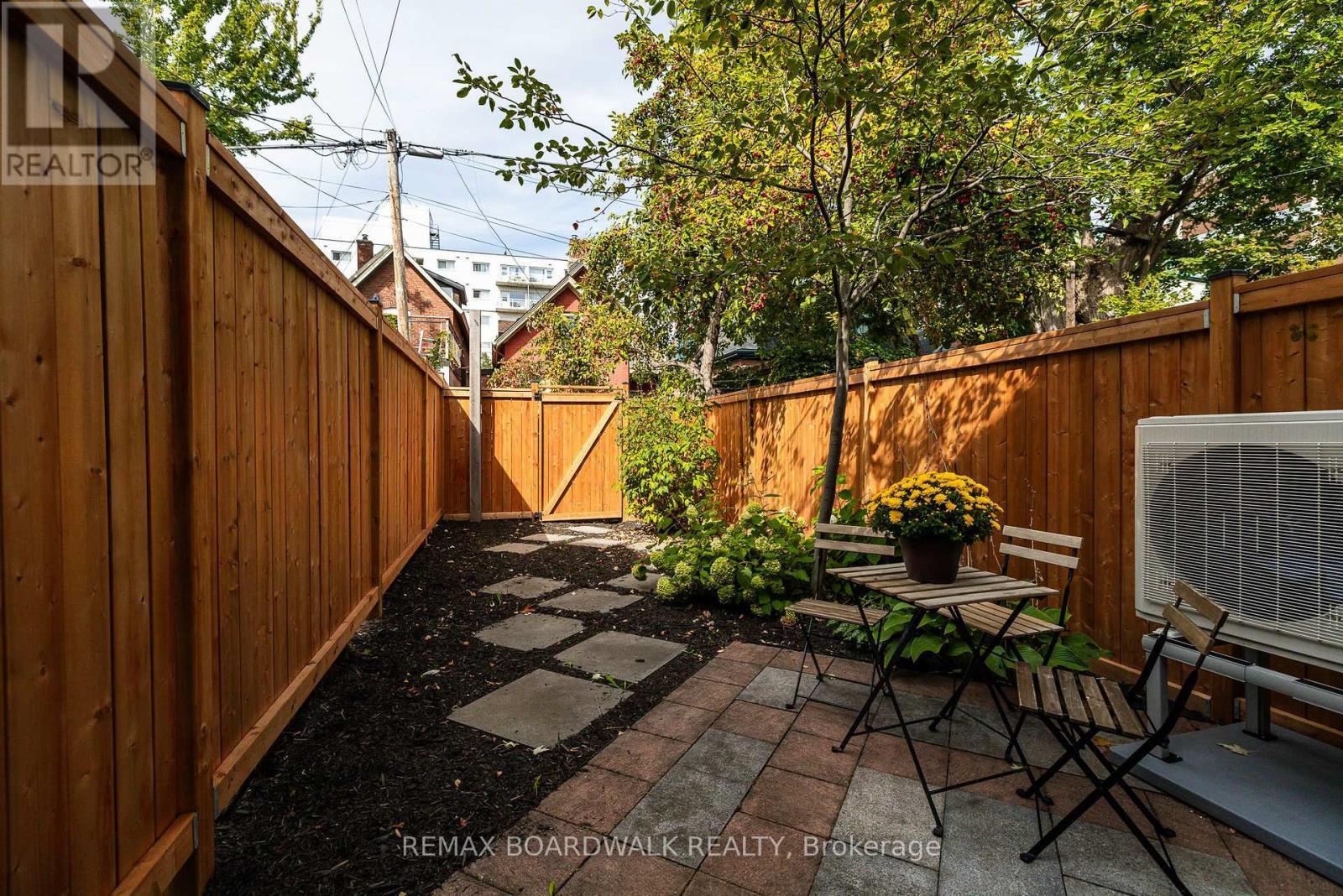 239 Wilbrod Street, Ottawa, ON