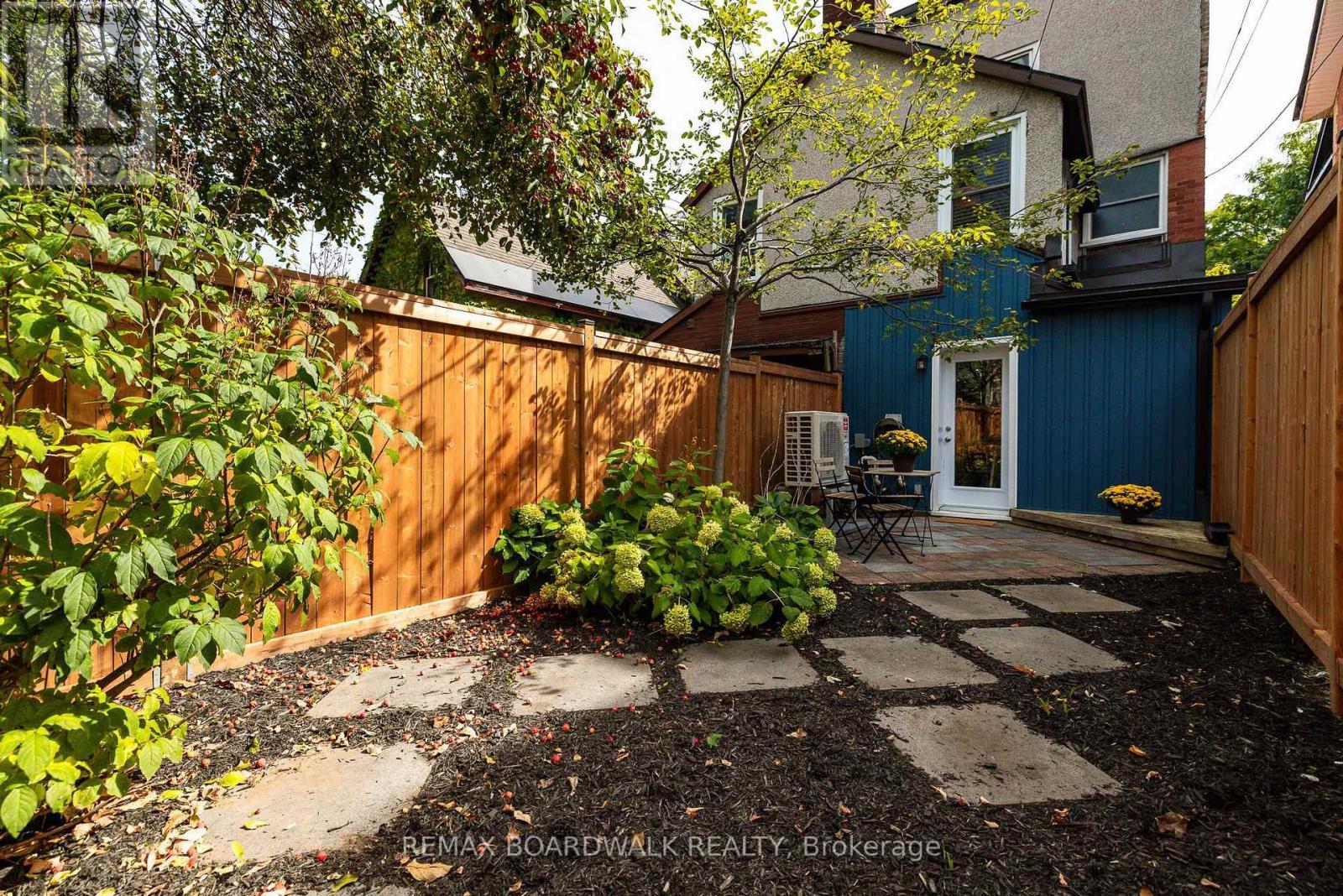 239 Wilbrod Street, Ottawa, ON