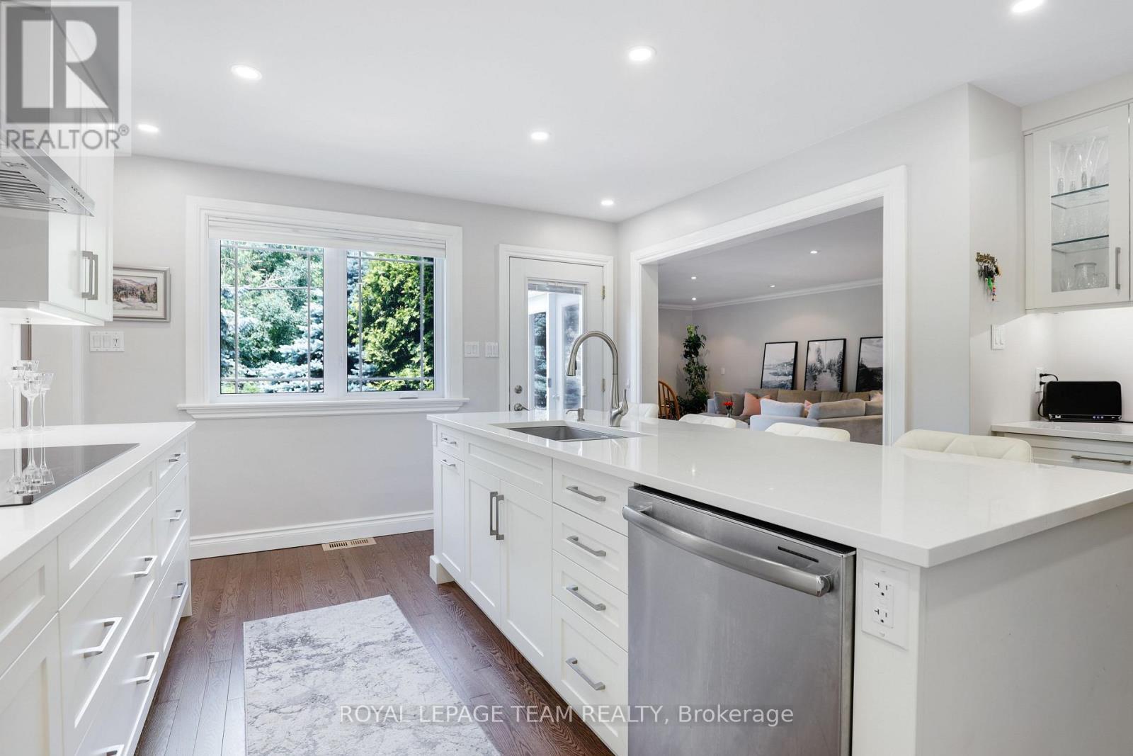 1939 Wembley Avenue, Ottawa, ON